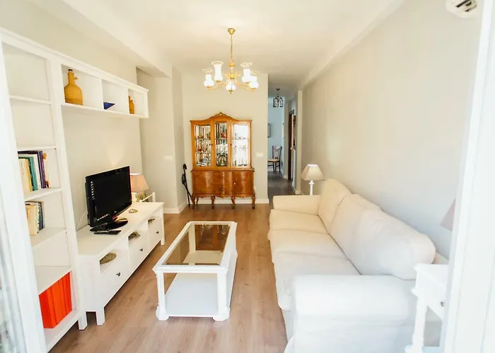 Idilico Atico En Triana-3Bd+1Bth